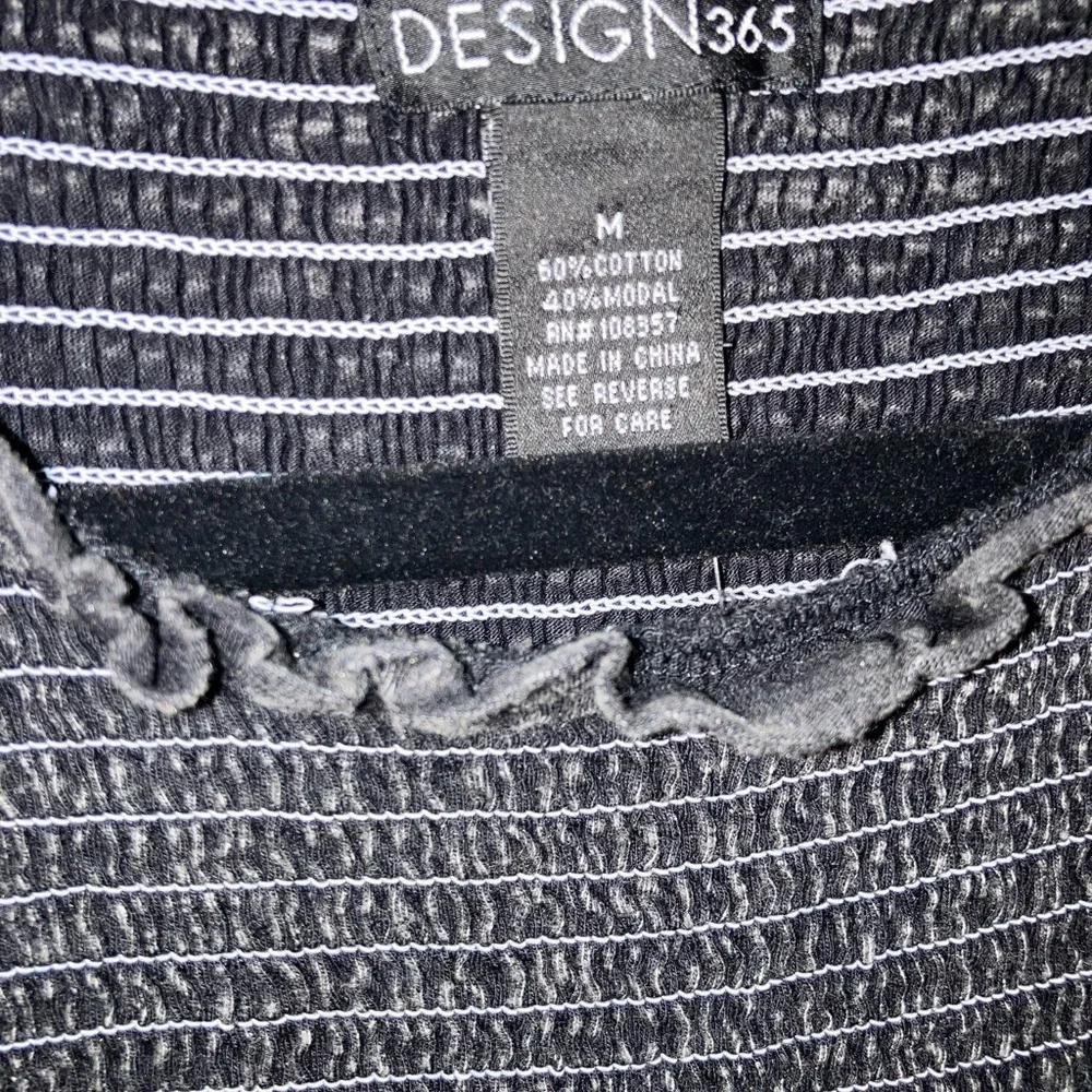 Puffed Sleeve Smocked Top Sz M 🌺Host Pick🌺 - Picture 10 of 10